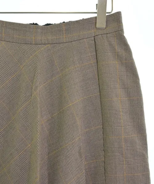 1er Arrondissement Long/Maxi length skirts