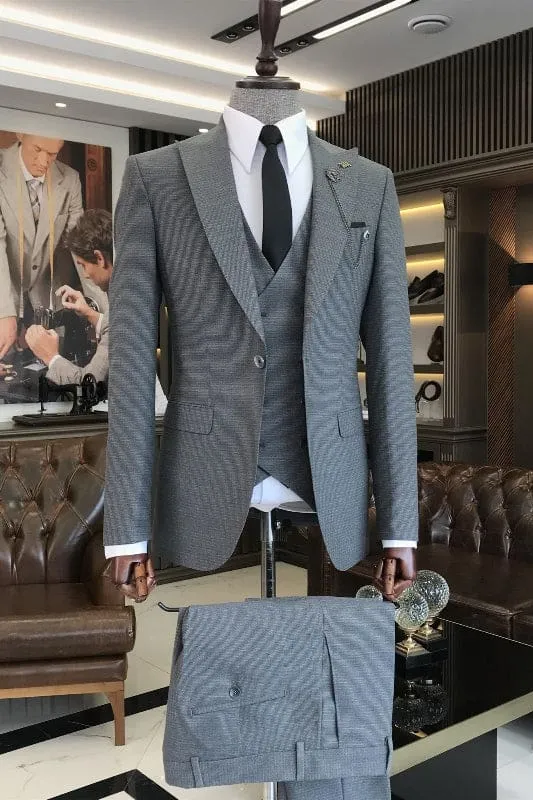 Classic Gray Peaked Lapel Three Pieces Business Men Suits One Button Wedding Groom Suits