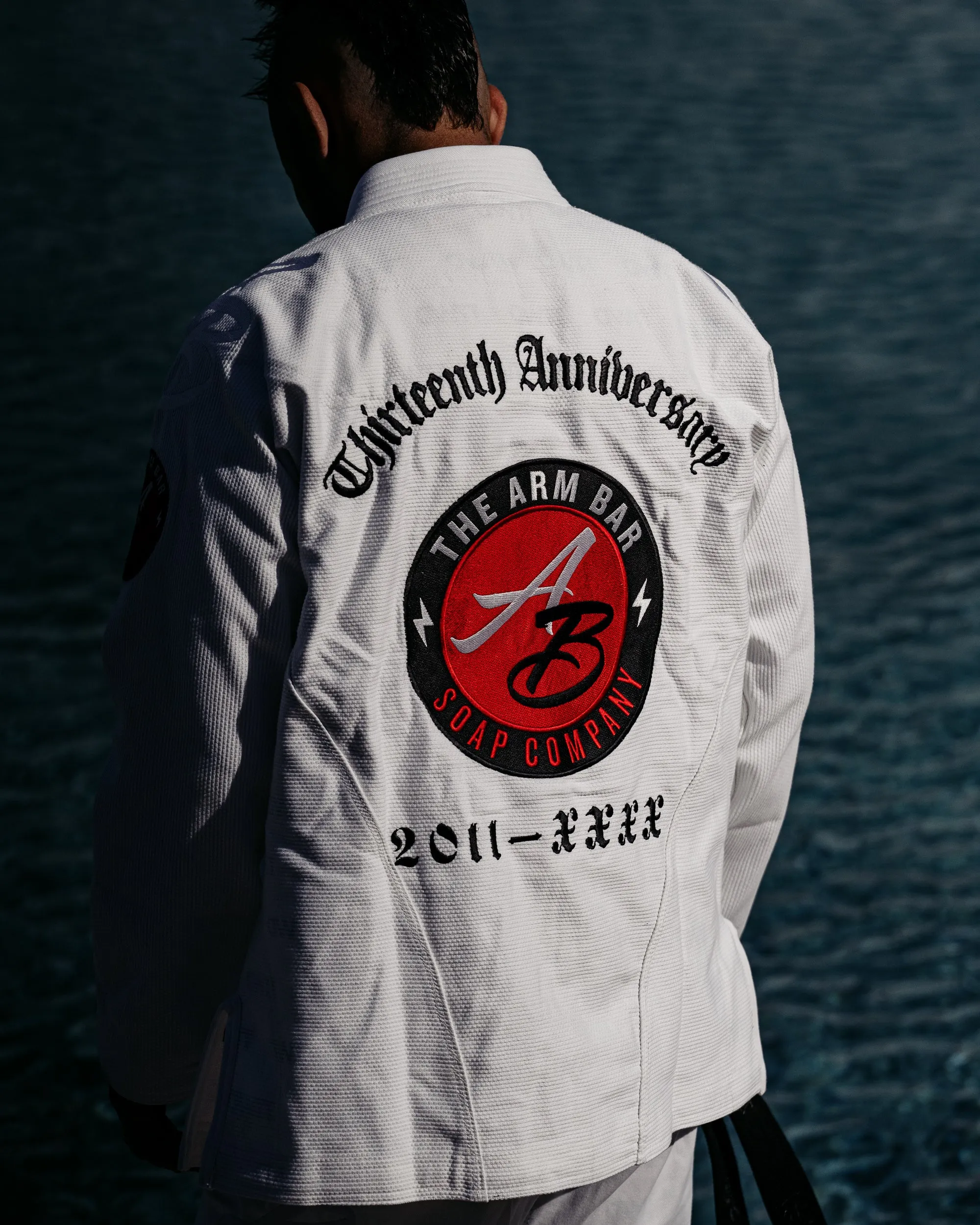 The Official Issue Business Suit - V32 Thirteenth Anniversary -  WHITE